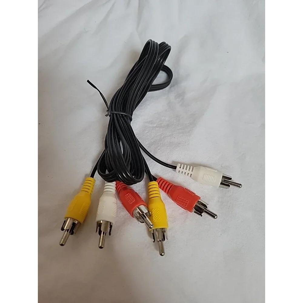 thin 4ft short Triple RCA Audio/Video,a/v AV Yellow/Red/White TV/VCR/DVD Cable